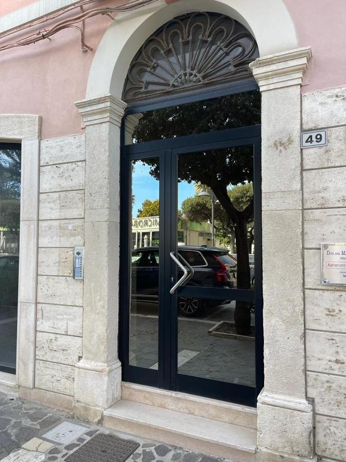 Casa Bolina - Centro Termoli Apartman Kültér fotó