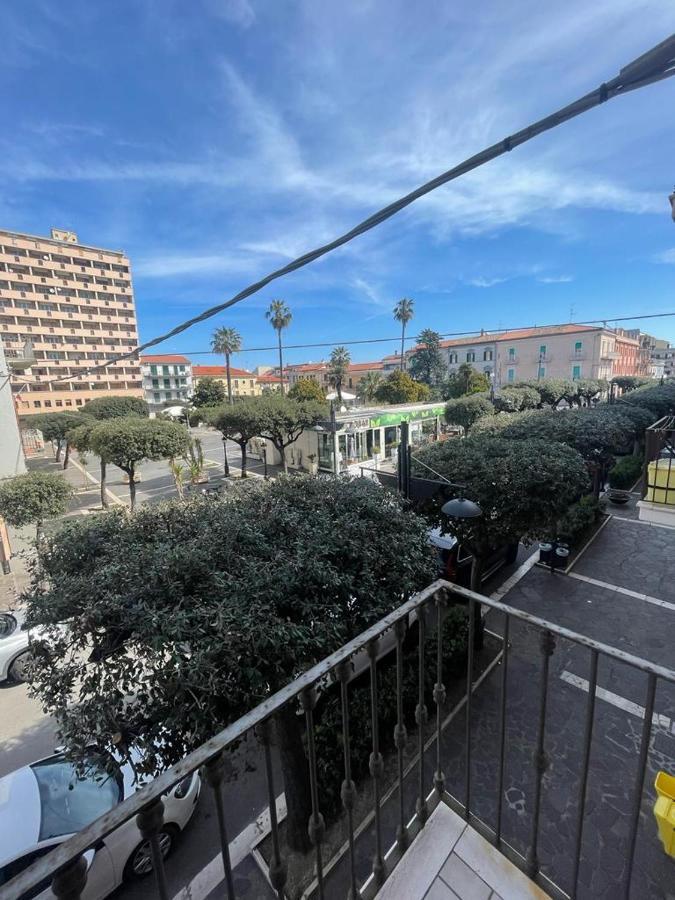 Casa Bolina - Centro Termoli Apartman Kültér fotó